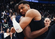 开云体育官网-包含从德布劳内连续三场比赛得分超过连败到转会期刷新队史纪录引欢呼，字母哥新星大比分领先表现惊艳的词条-开云体育官网