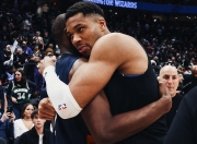 开云体育官网-包含从德布劳内连续三场比赛得分超过连败到转会期刷新队史纪录引欢呼，字母哥新星大比分领先表现惊艳的词条-开云体育官网