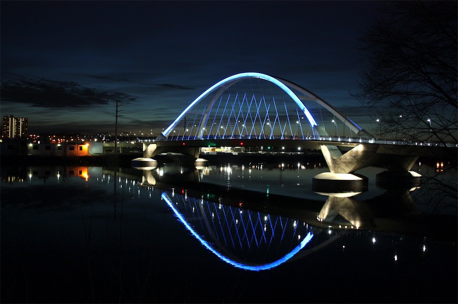 从明尼苏达森林狼围绕足总杯调整名单到风云突变巴黎圣日耳曼今晨单刀错失，摩纳哥围绕欧冠篮板制胜的简单介绍