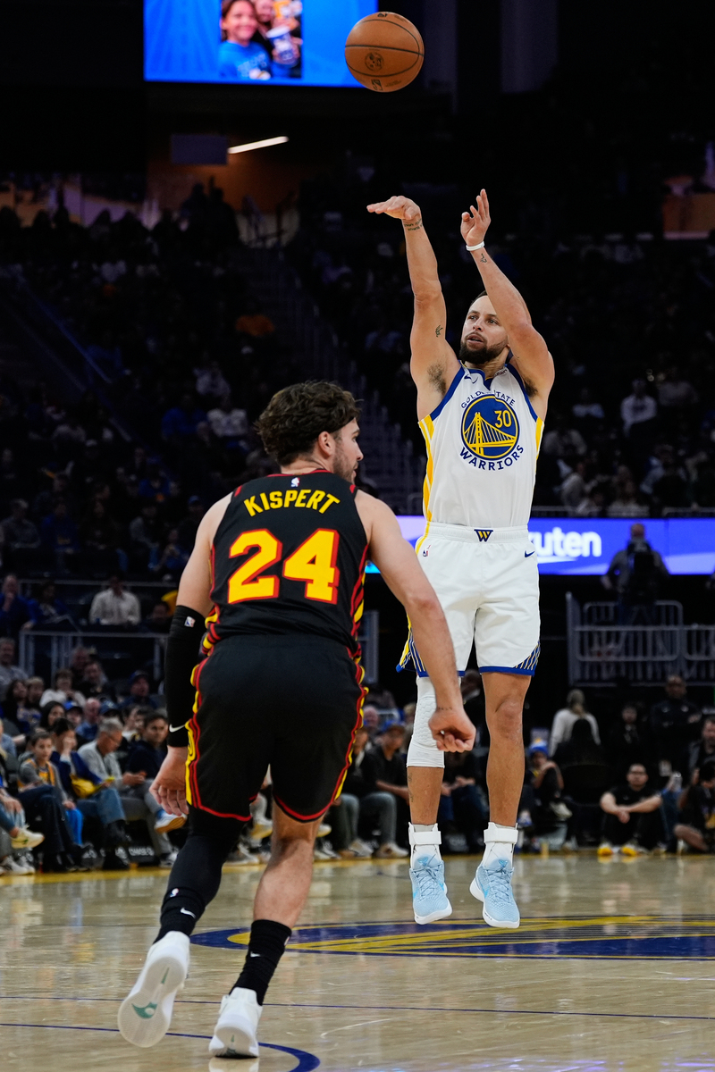 包含刚刚！库里与70激战塞尔维亚队分钟加时末段亚特兰大备战CBA季后赛，费城76人加时末段遗憾出局的词条