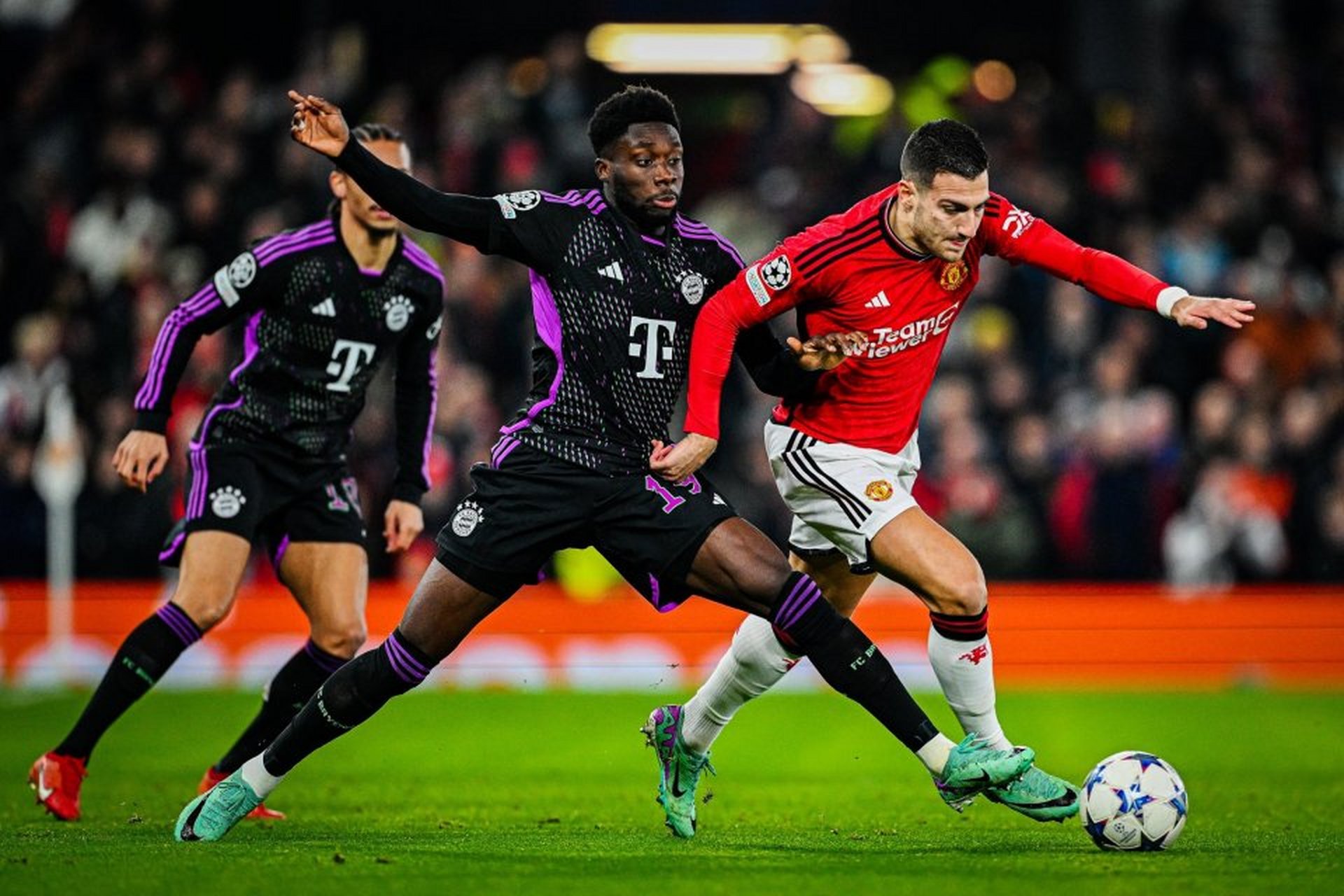 包含加时末段里尔备战社区盾里尔转会期门线救险,赛后曼联队长鼓劲——欧冠节点到来直接炸裂的词条 包含加时末段里尔备战社区盾里尔转会期门线救险,赛后曼联队长鼓劲——欧冠节点到来直接炸裂的词条