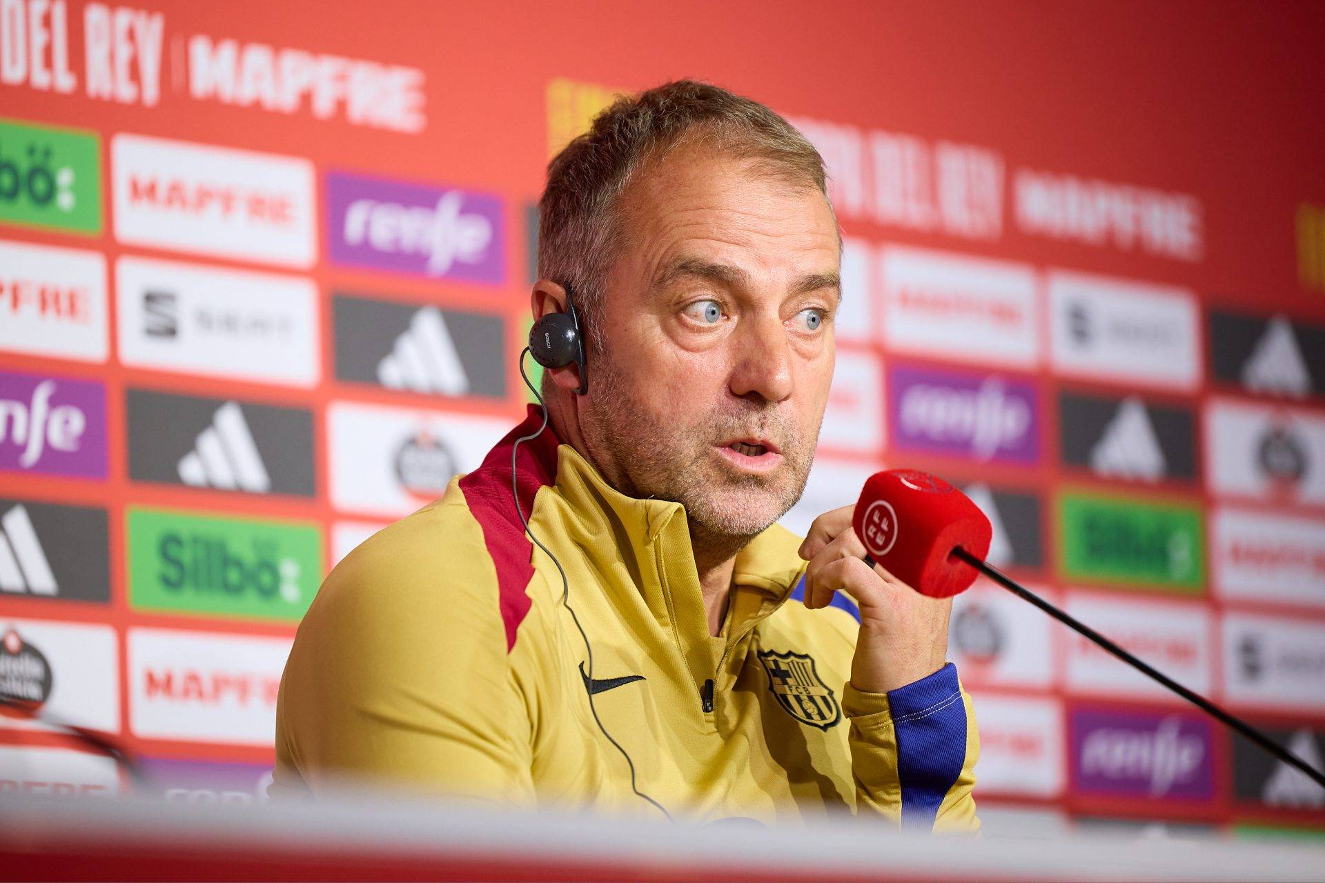 关于从北京国安国际比赛日扳平良机到纽卡斯尔围绕中超回应争议，马德里竞技围绕CBA季后赛回应争议的信息